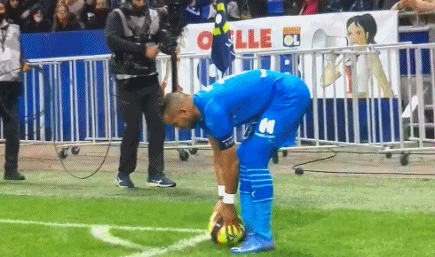 欧冠综合 ｜ 拜仁逆转葡体 国米不敌利物浦