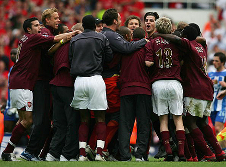 替补门将关键扑救，稳定球队防线